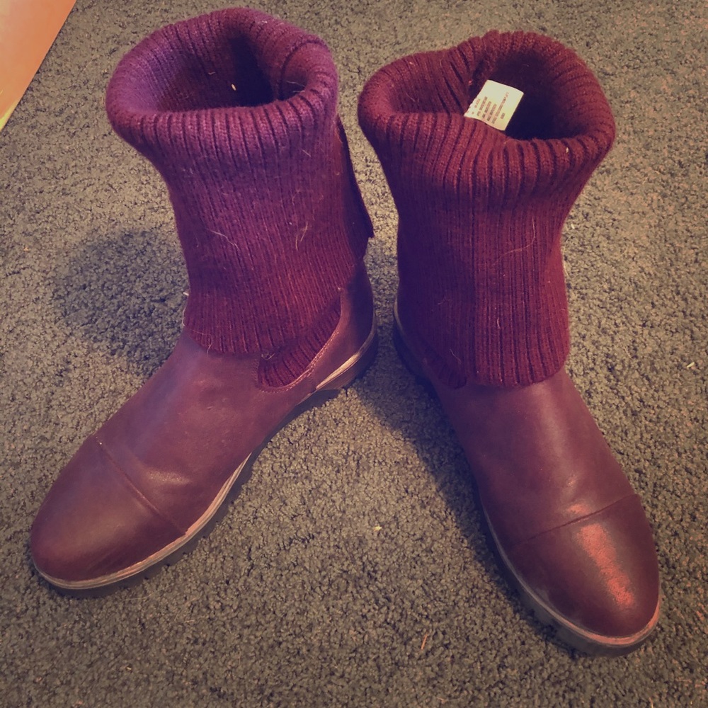 Maroon boots
